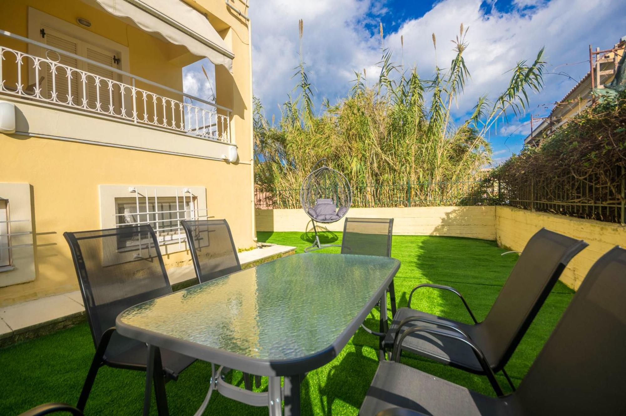 Διωροφη Μεζονετα-2Km Απο Το Κεντρο-Iliana House Apartamento Alepou Exterior foto