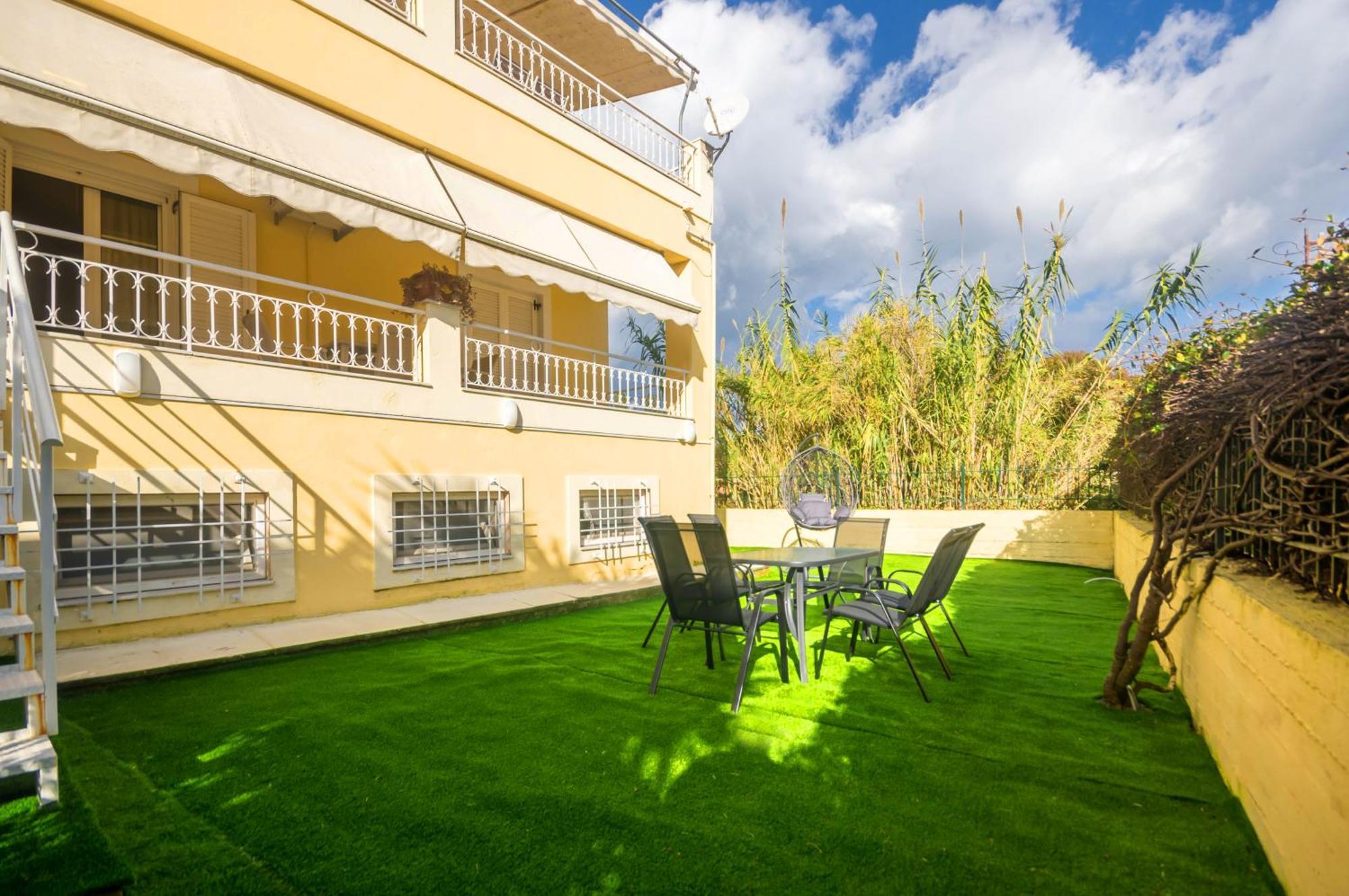 Διωροφη Μεζονετα-2Km Απο Το Κεντρο-Iliana House Apartamento Alepou Exterior foto
