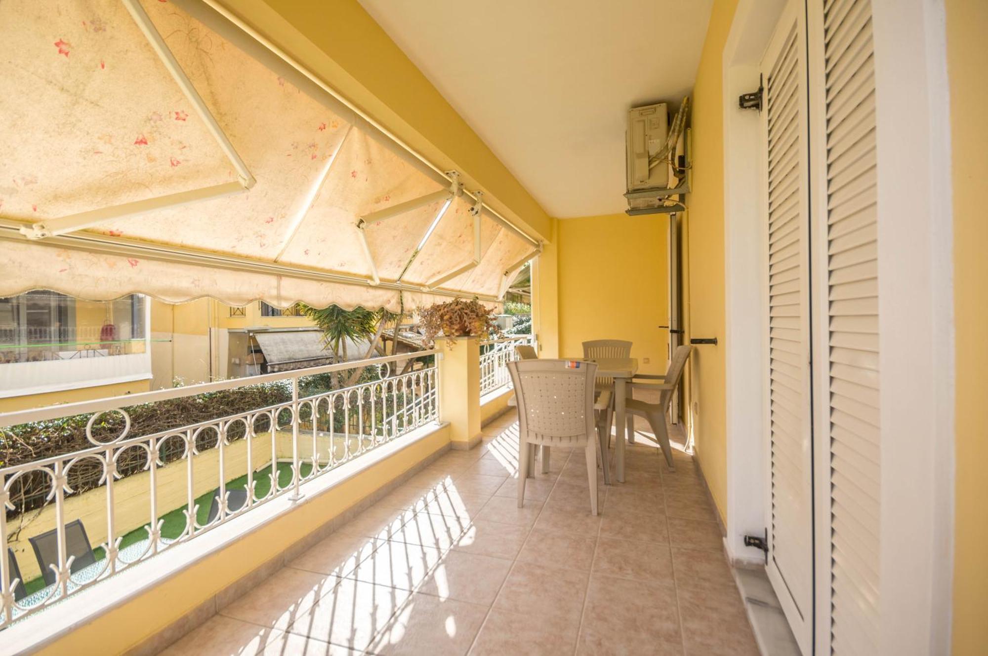 Διωροφη Μεζονετα-2Km Απο Το Κεντρο-Iliana House Apartamento Alepou Exterior foto